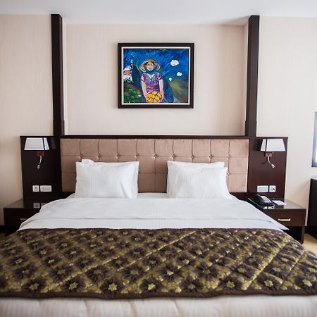 Harmony Hotel Baku Bagian luar foto